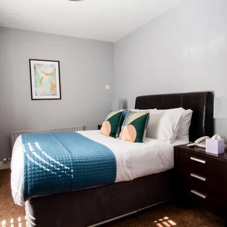 Wilde Hotel *